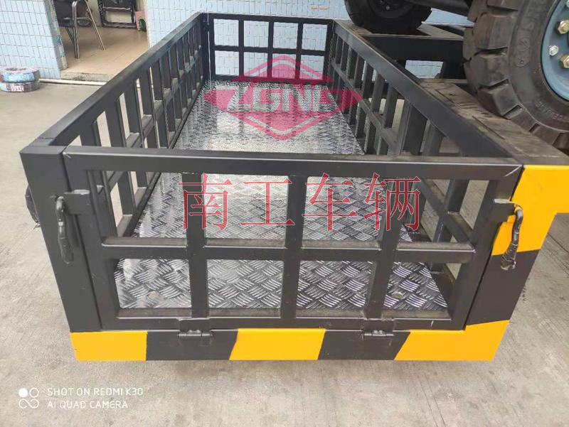 8吨骨架式U8（中国）带尾箱框