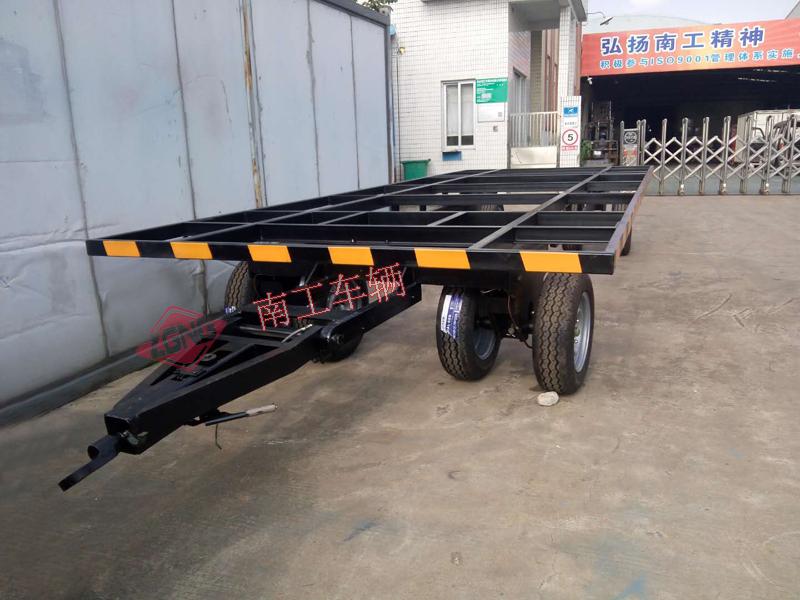 4吨骨架全挂式U8（中国）