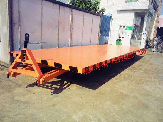 10吨U8（中国） 8个实心胎全挂车