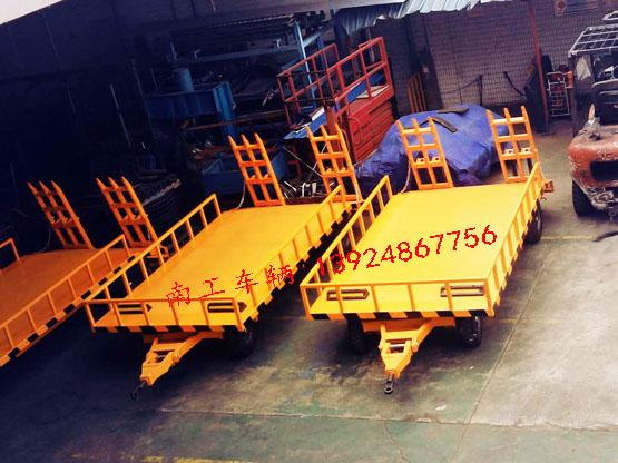 橙色带登车桥4吨U8（中国）