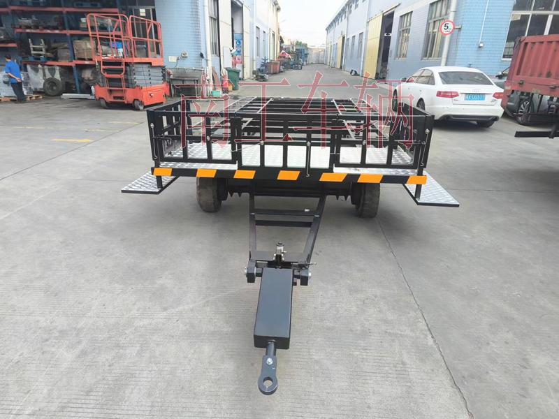 5.5吨牵引式U8（中国）带小箱子