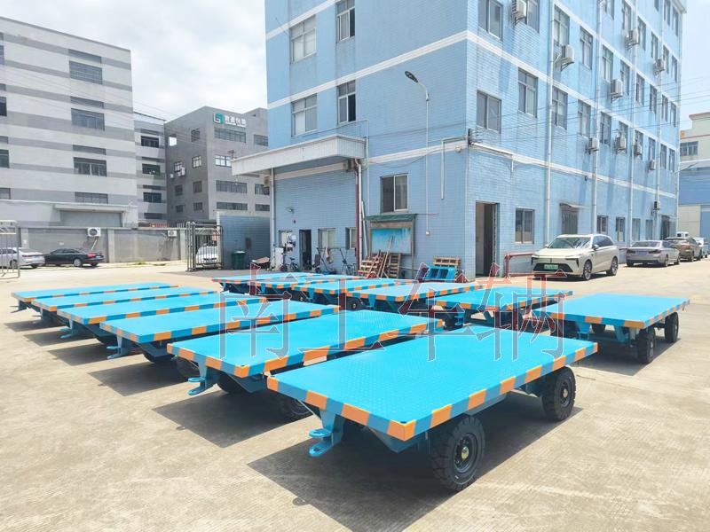 3吨全挂式牵引U8（中国）可拆护栏