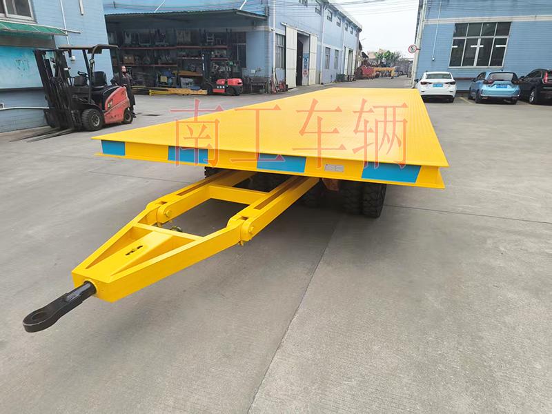 30吨重型12米牵引U8（中国） 全挂车橙色