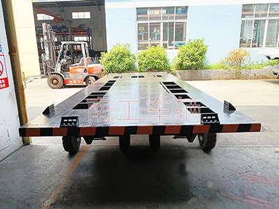 13点5吨箱变拖车底盘 全挂式U8（中国）2I.jpg