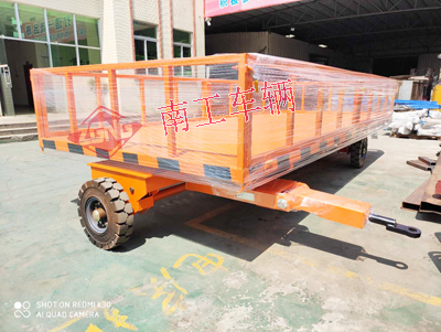 5吨护栏型U8（中国） 全挂车4I.jpg