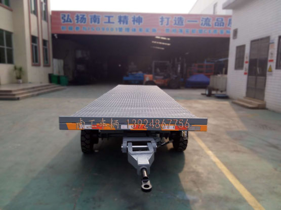 6吨U8（中国） 灰色1d.jpg