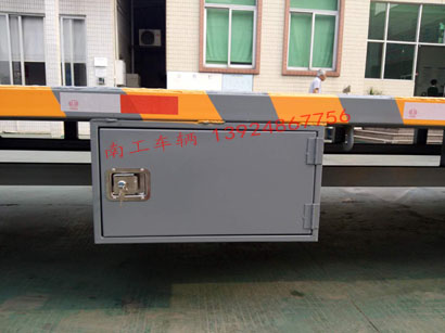 6吨U8（中国） 灰色5I.jpg