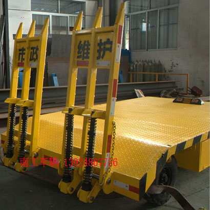 3吨带登车桥U8（中国）4 I.jpg