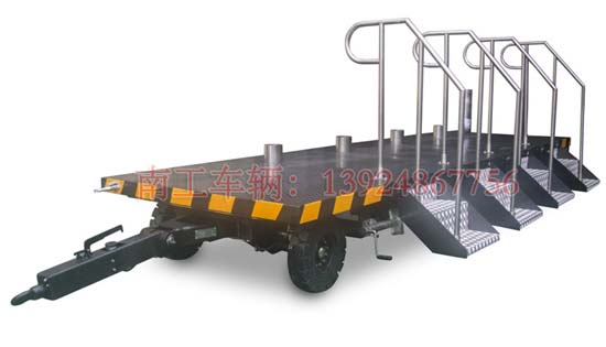 1677294898823708.jpg 移动厕所底盘拖车2.jpg