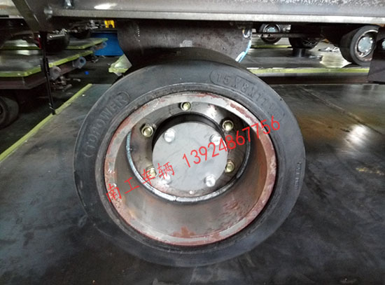 2.3吨U8（中国）3 I .jpg