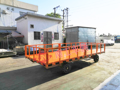 5吨护栏型U8（中国） 全挂车3I.jpg