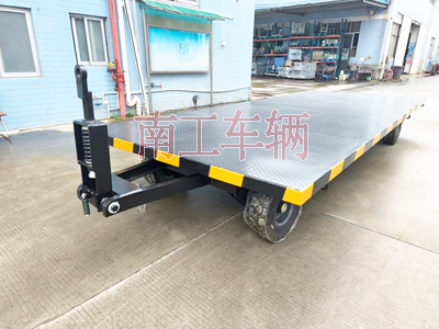 6吨牵引U8（中国） 工业全挂拖车4I.jpg