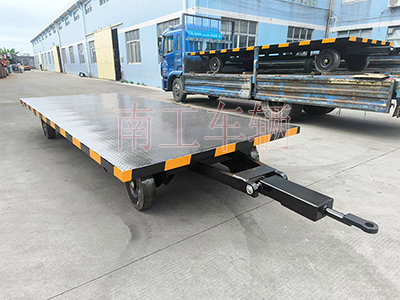 5吨全挂式U8（中国） 移动拖车底盘1I.jpg