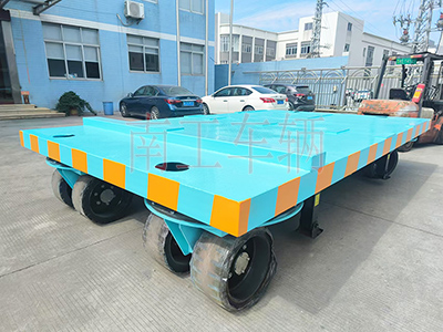 18吨重型U8（中国） 四个转盘工具拖车2I.jpg