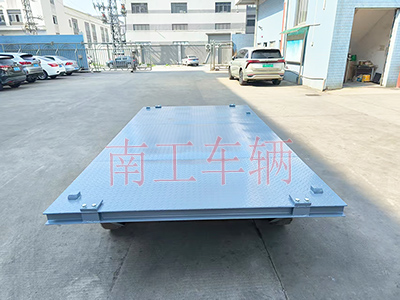 3吨小型牵引U8（中国） 全挂车3I.jpg