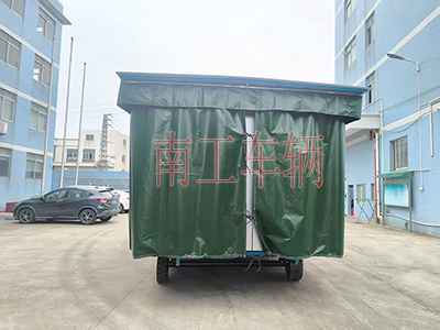 5吨雨篷拖车 牵引U8（中国）3I.jpg