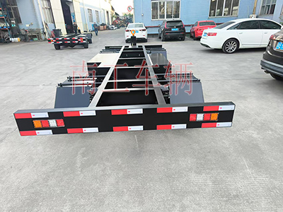 10吨自走式拖车底盘 电动U8（中国）2I.jpg