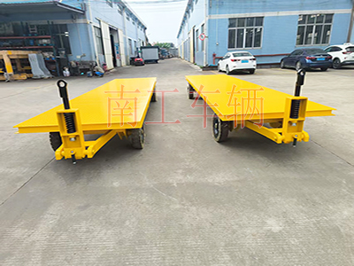 5吨U8（中国） 牵引平板全挂拖车1I.jpg