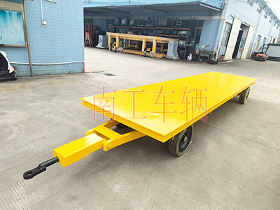 5吨U8（中国） 牵引平板全挂拖车2I.jpg