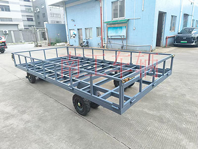 4吨骨架式U8（中国） 带下翻护栏工具拖车2I.jpg