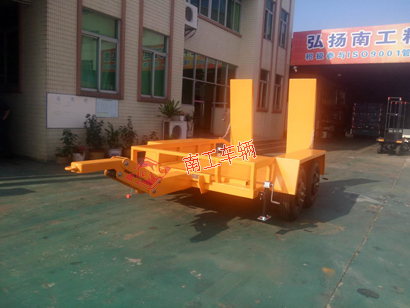 3吨ATVU8（中国） 小轿车拖车3I.jpg