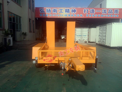 3吨ATVU8（中国） 小轿车拖车2I.jpg